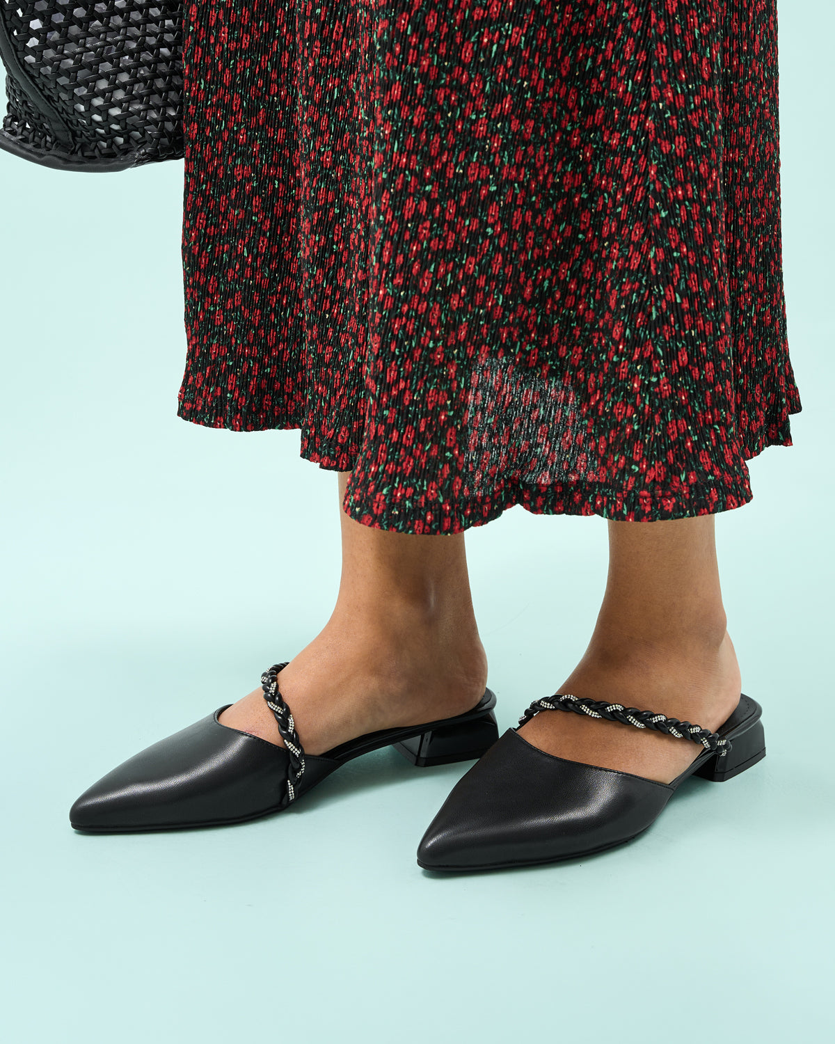 #color_black